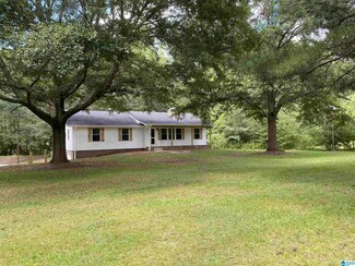 1399 Mcpherson Rd, Mount Olive, AL 35117