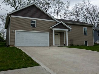 1123 van Gilst Dr, Goshen, IN 46528