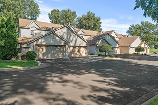 9864 Palm St NW, Coon Rapids, MN 55433