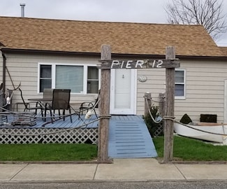 12 Billings Rd, Marshfield, MA 02050