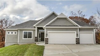 5055 NW Linder Ln, Riverside, MO 64150