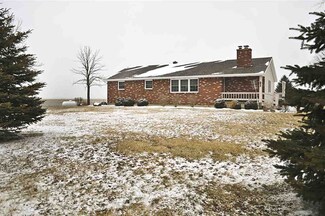 2130 N Sampson Rd, Woodburn, IN 46797