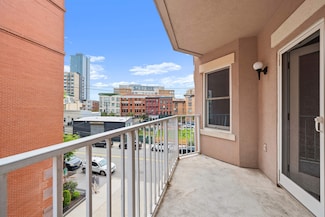 242 Barrow St Unit 2D, Jersey City, NJ 07302