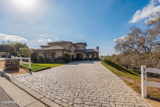 791 Gloucester Ln, Thousand Oaks, CA 91362