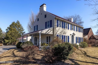 805 Campus Ln, Lewisburg, PA 17837