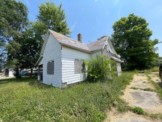 1814 Jackson St, Anderson, IN 46016