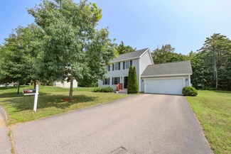 61 Hawthorne Cir, Somersworth, NH 03878