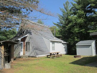 10407 Fernwood Dr, Grayling, MI 49738
