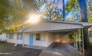 2759 Brookwood Dr, Jackson, MS 39212