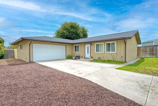 1618 Rush Ave, Vista, CA 92084