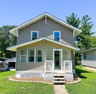 823 W Gallatin St, Vandalia, IL 62471