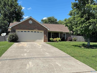 105 Willow Green Dr, Harvest, AL 35749