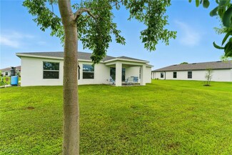 936 NW 6th Ave, Cape Coral, FL 33993
