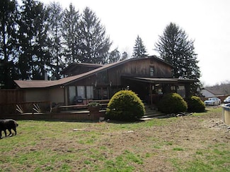 14671 Winchester Rd, Trafford, PA 15085