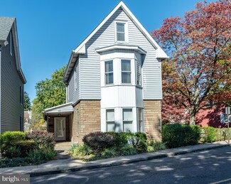 621 State St, Pottstown, PA 19464