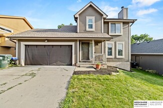 8311 Iowa St, Omaha, NE 68122