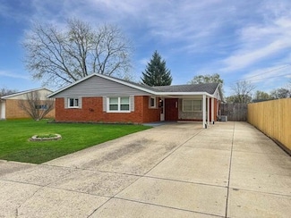 4610 Blough Dr, Enon, OH 45323