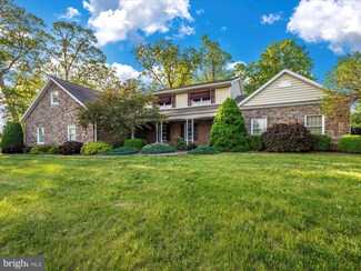 3679 Jenny Ln, Chambersburg, PA 17202