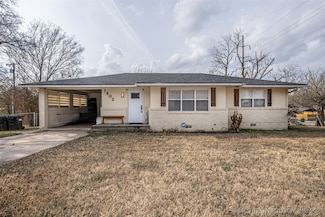 1402 W 10th St, Sulphur, OK 73086