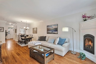 44 Woodcrest Ln Unit 44, Danbury, CT 06810
