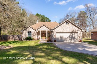 607 York Dr, Lufkin, TX 75901
