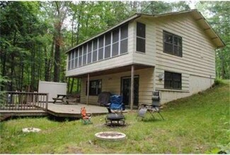 100 S Shore Dr, Sturbridge, MA 01566