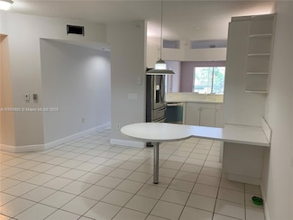 10730 NW 66th St Unit 203, Doral, FL 33178
