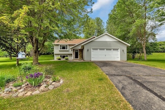 3113 Partridge Cir, Saint Cloud, MN 56301