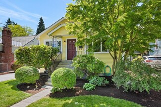 1033 NE 90th St, Seattle, WA 98115