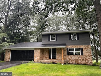 6580 Fairway Dr W, Fayetteville, PA 17222