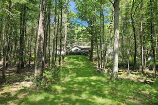 141 Mountain Laurel Ln, Glen Spey, NY 12737