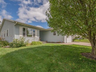 513 Jones St SE, Shellsburg, IA 52332