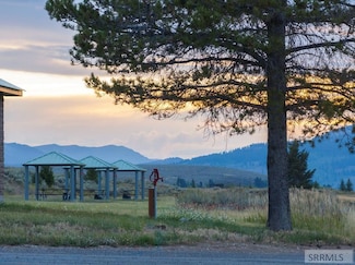 3720 Fisher Pointe Dr, Island Park, ID 83429