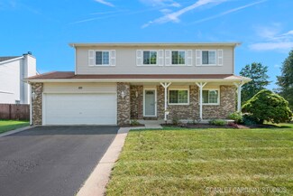 223 Fox Chase Dr N, Oswego, IL 60543