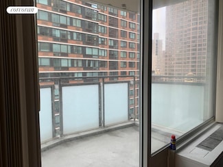 300 E 40th St Unit 19J, New York, NY 10016