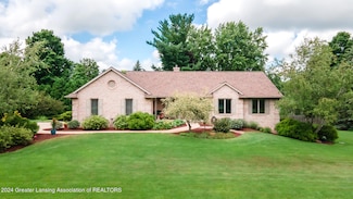 9110 Hummingbird Ln, Grand Ledge, MI 48837