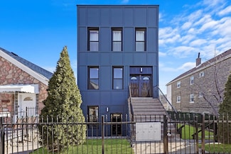 2141 W Coulter St Unit 2, Chicago, IL 60608