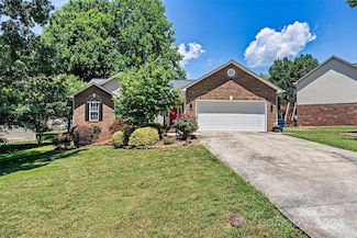 3411 Overbrook Dr, Conover, NC 28613