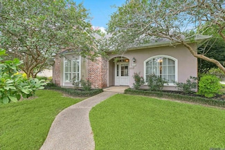 3946 White Oak Trace Dr, Baton Rouge, LA 70817