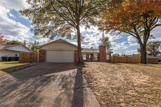 2908 Riverbend Dr, Fort Smith, AR 72903
