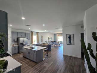 14139 E Canidae Dr E, Vail, AZ 85641