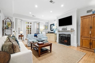 236 Marlborough St Unit 1, Boston, MA 02116