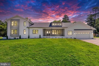 5625 Bradley Blvd, Alexandria, VA 22311