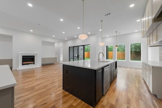 3839 Hawick Ln, Dallas, TX 75220