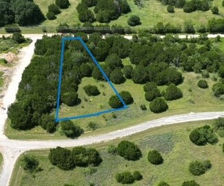 39047 High Point Dr, Whitney, TX 76692