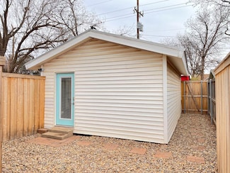 2706 22nd St Unit Rear, Lubbock, TX 79410