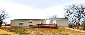 14146 S 1400 Rd, Nevada, MO 64772