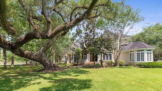 2042 Darby Ln, Fresno, TX 77545