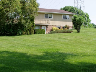 1358 Arroyo Dr, Ypsilanti, MI 48197