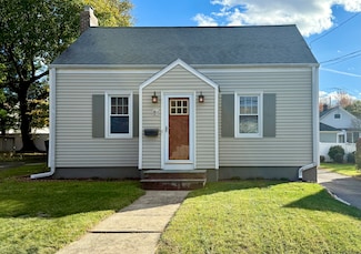 81 Newton St, Stratford, CT 06614